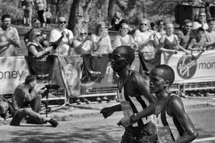 乌干达男篮在非洲预赛中拼搏奋战，迈向新高度，乌干达篮球比赛