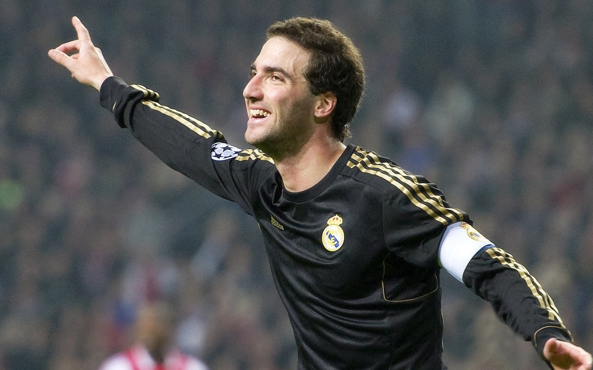 俱乐部设立女性发展基金 支持女性运动员职业路径，女子俱乐部怎么经营